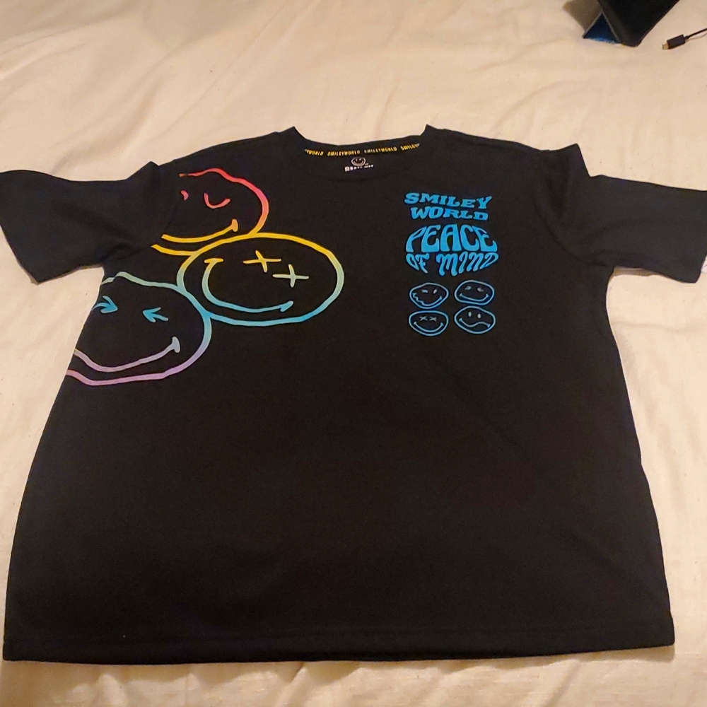 Men's black t-shirt